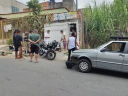 Acidente entre moto e carro deixa feridos em Vespasiano - Foto: Divulgação/CBMMG